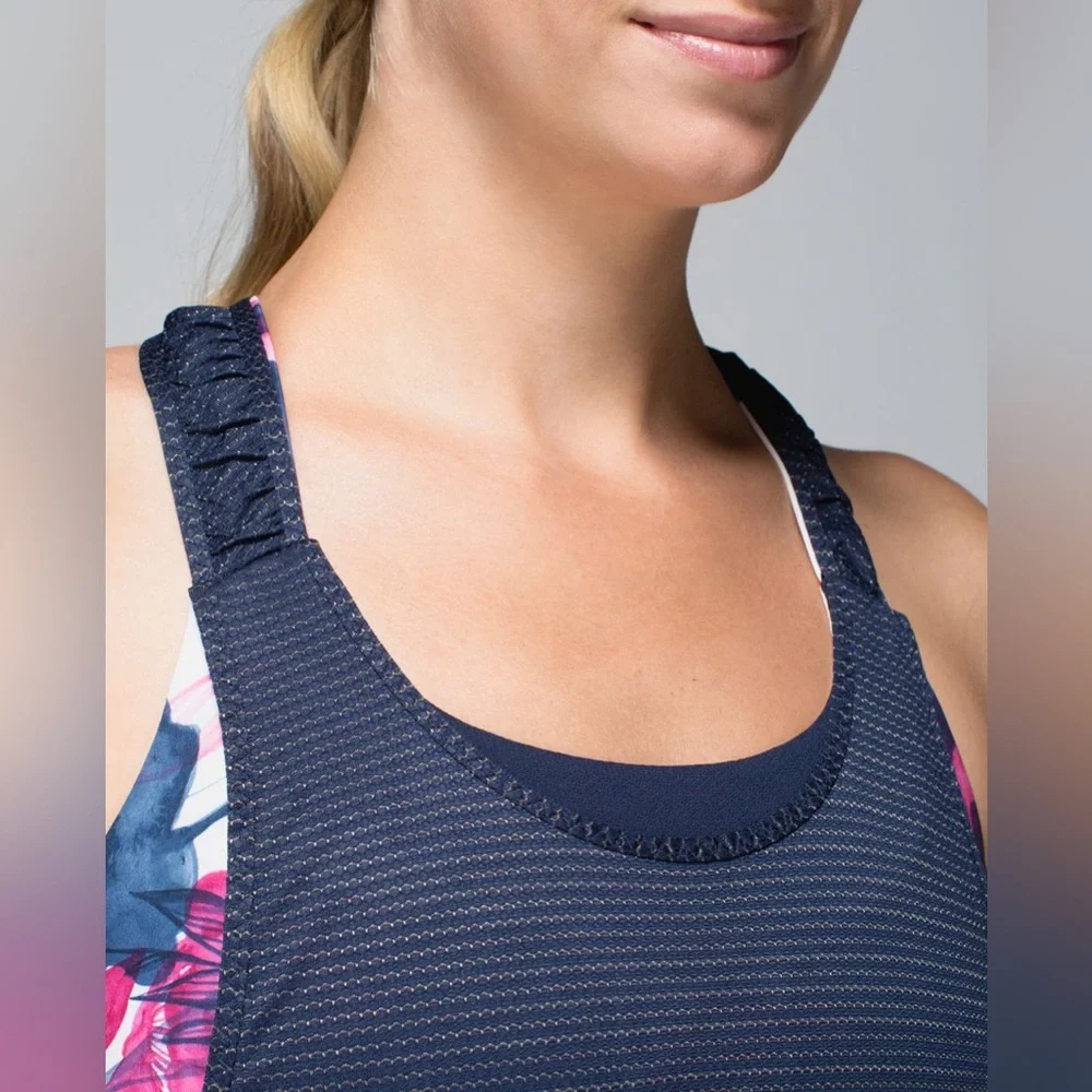 Lululemon Stash It Tank Inky‎ Floral Ghost Inkwell Bumble Berry Size 6